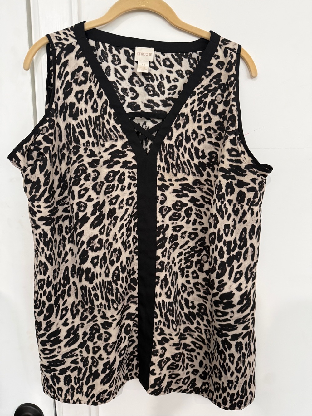 Chico's Leopard Print V-Neck Sleeveless Blouse Tank Top Size 2